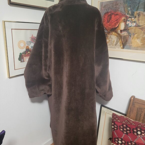 Vintage Plus 80's Oversized Reversible Faux Fur and Acetate Raincoat/Winter Coat - Picture 10 of 10
